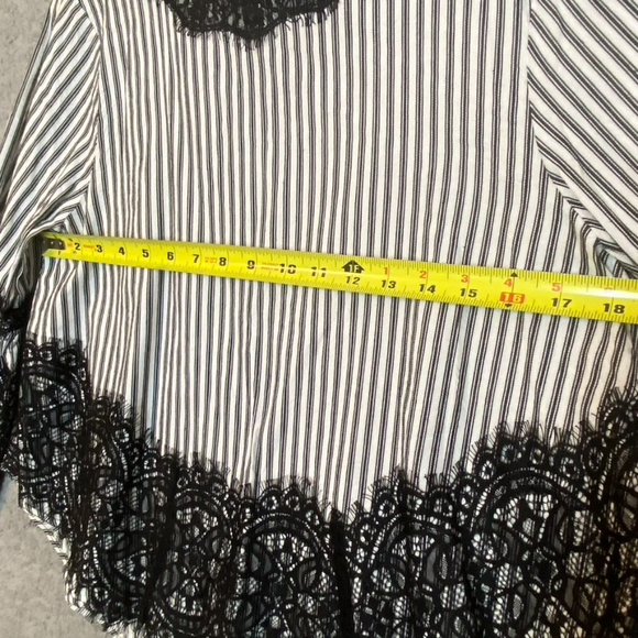 Zara Woman Striped Top Lace Overlay Size Large Black & White Bell Sleeves - Picture 13 of 16